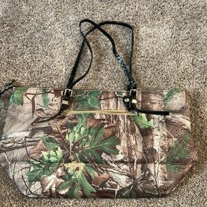 Realtree® Camo Print Purse, Camouflage Large Women’s Tote Handbag